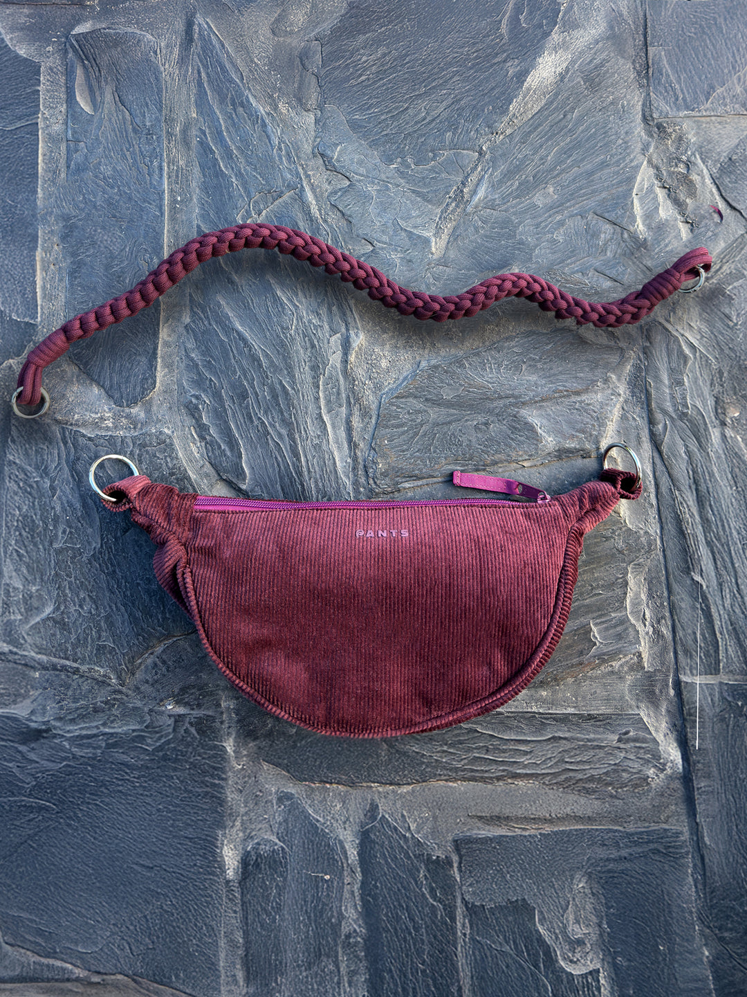 Nueva: 🍌 Banana Bag · Corduroy 🐘  Cereza 🍒