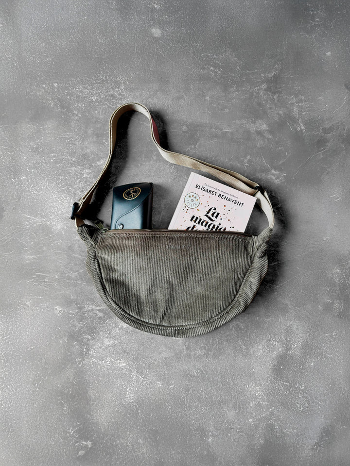 🍌 Banana Bag · Corduroy 🐘  Verde